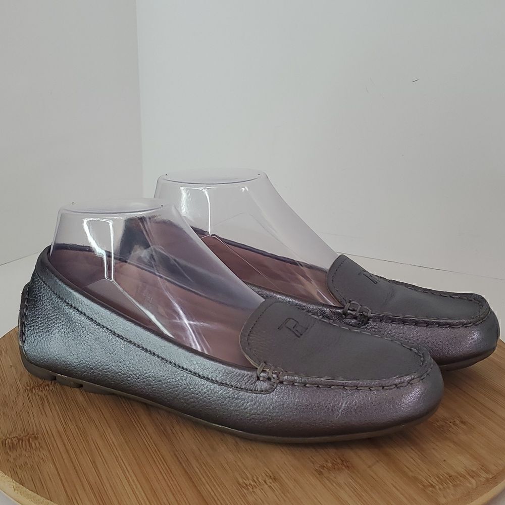 Taryn Rose Pebbled Leather Karen Driving Loafers Women's Size 7 Pewter